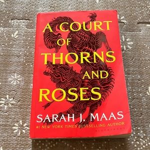 A court of thrones and roses